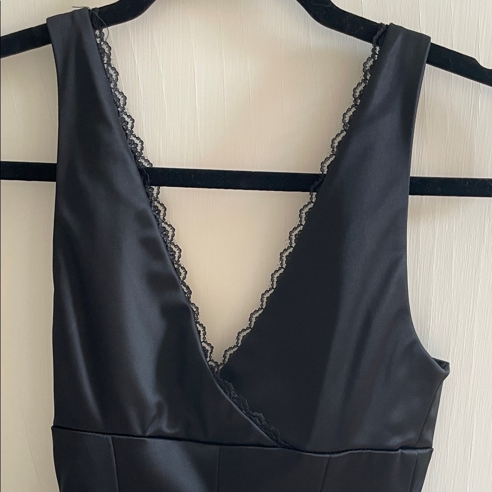 bebe Black V-Neck Midi Dress Made in USA beautiful quality - Picture 3 of 4